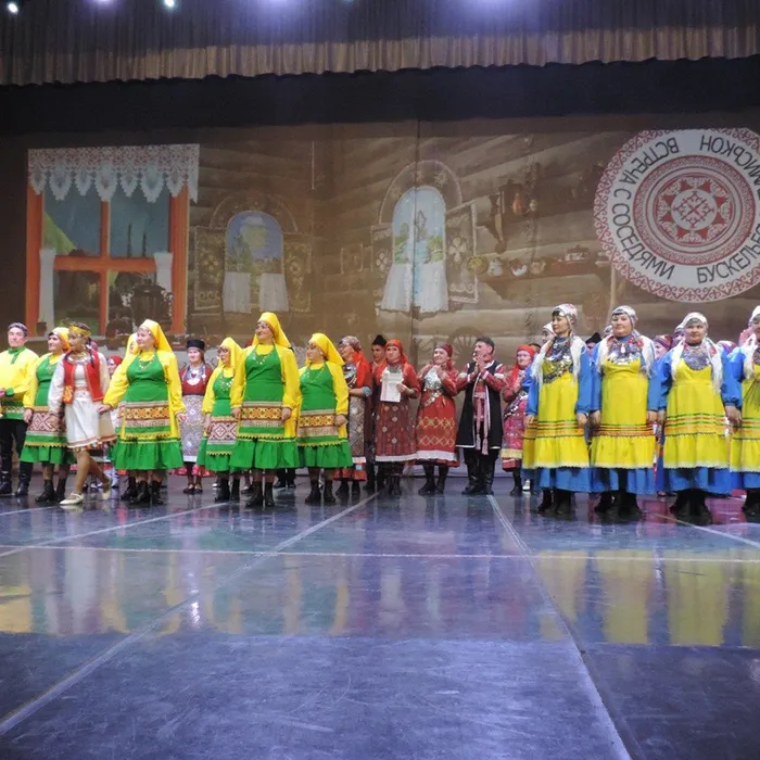 Встретились с соседями